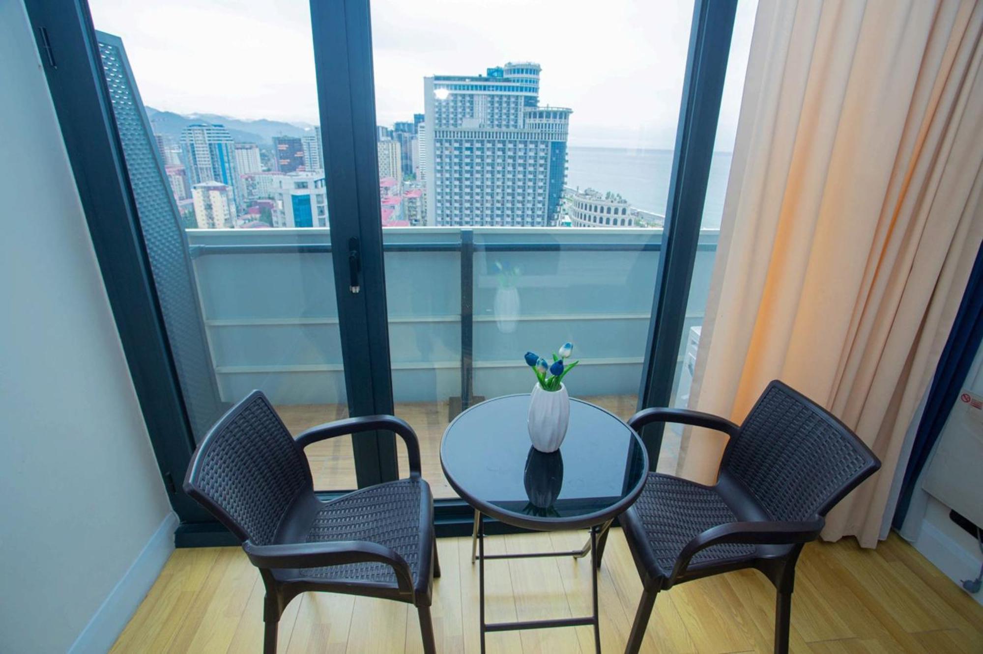 Orbi Aparthotel In Batumi Eksteriør bilde